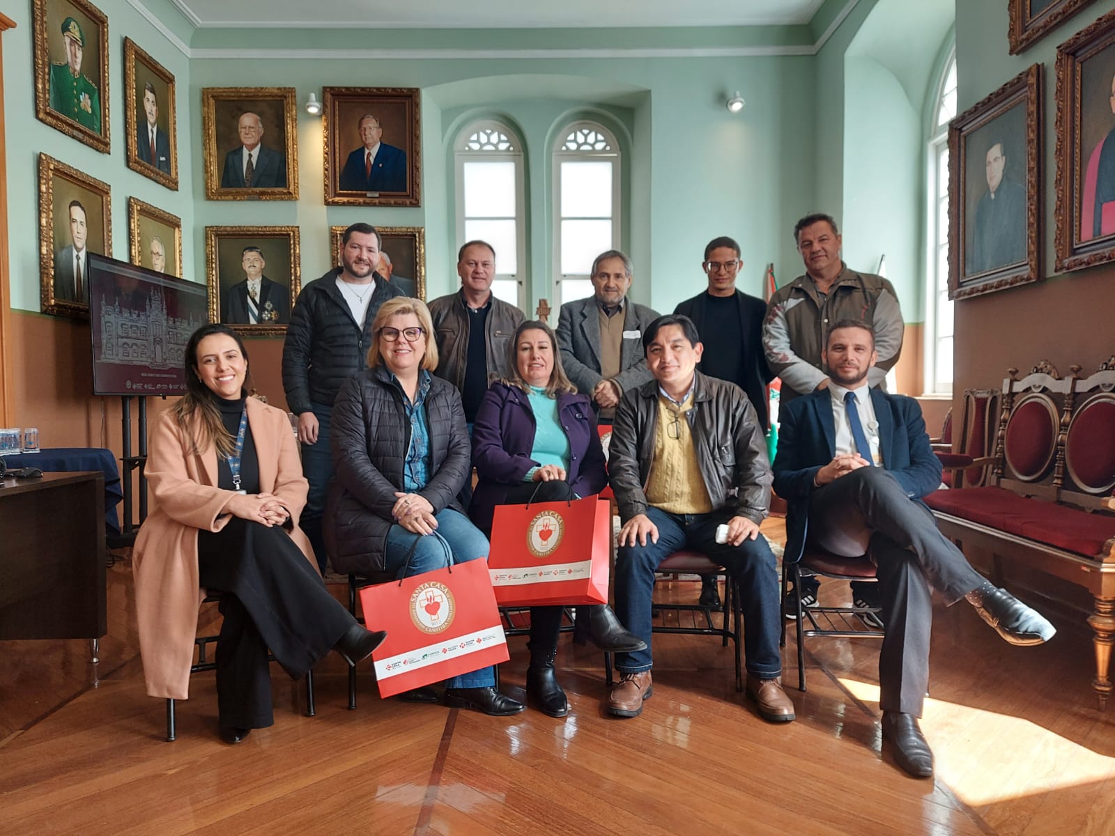 Vereadores realizam visita técnica na Santa Casa